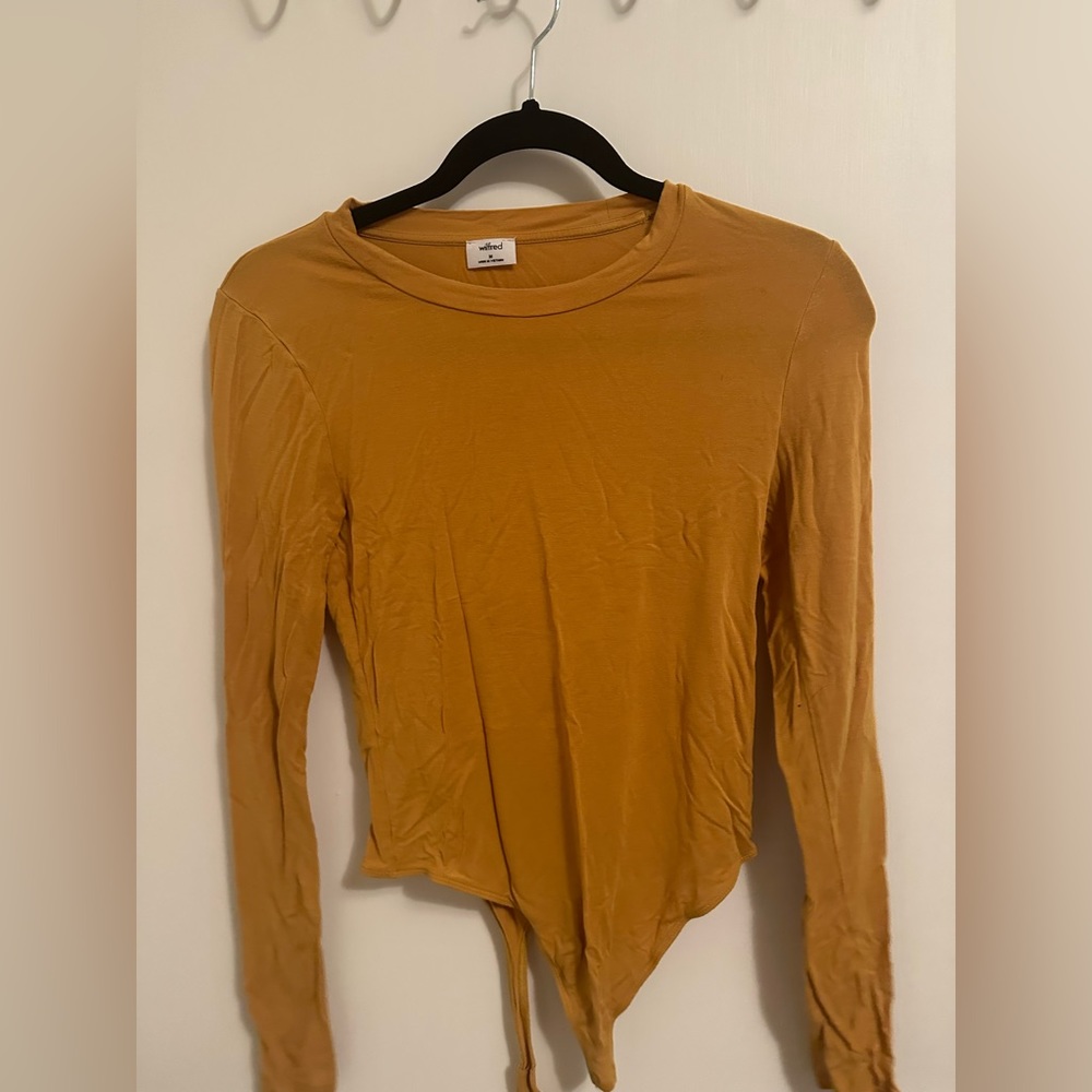 Mustard colour Wilfred bodysuit. Size medium. Aritzia bought